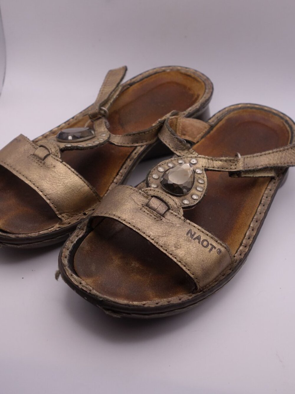Naot Gold Rhinestone T-Strap Wedge Sandals Comfort Shoes 6
